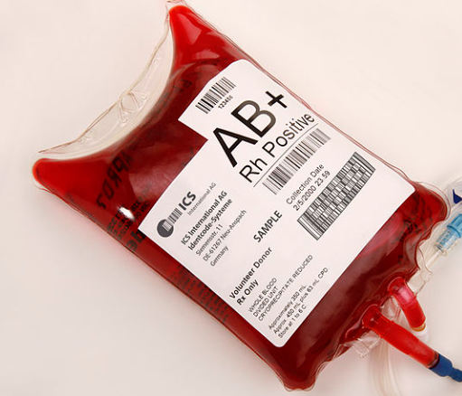 বার্ধক্যের সাথে যুক্ত রোগের চিকিত্সা হিসাবে তরুণ রক্ত